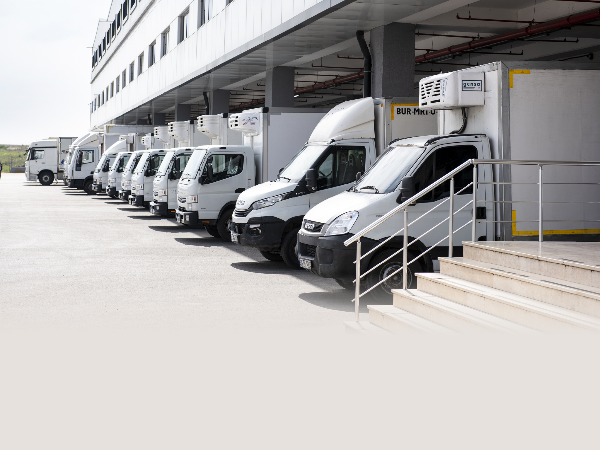 Hello from Pozitif Studio Team. If you need any help with photos, please do not hesitate to contact us.